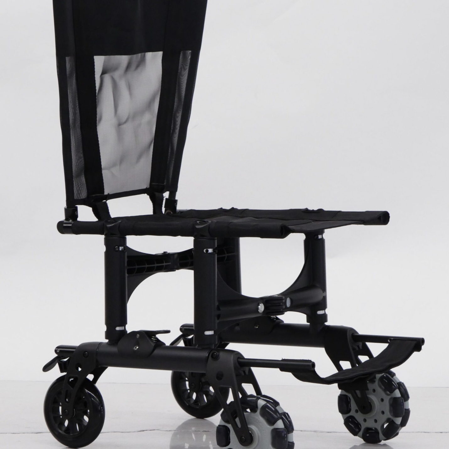 a Bowhead Nano Travel Aid